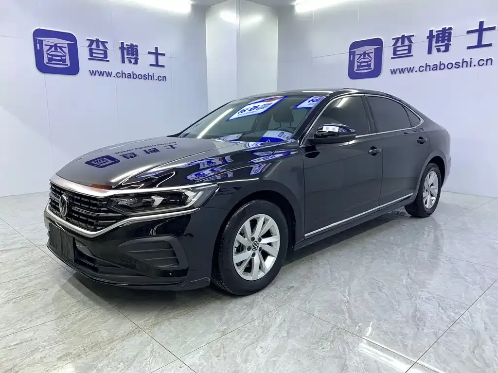 Volkswagen Passat — фото 1
