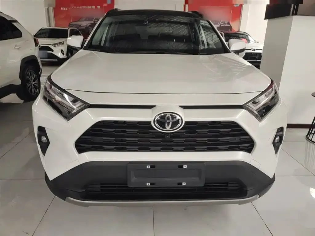 Toyota RAV4 — фото 2