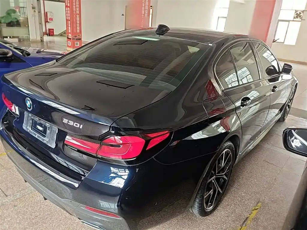 BMW 5 Series (Import) — фото 4