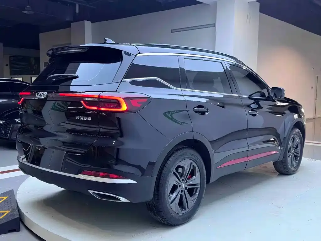 Chery Tiggo 7 — фото 8