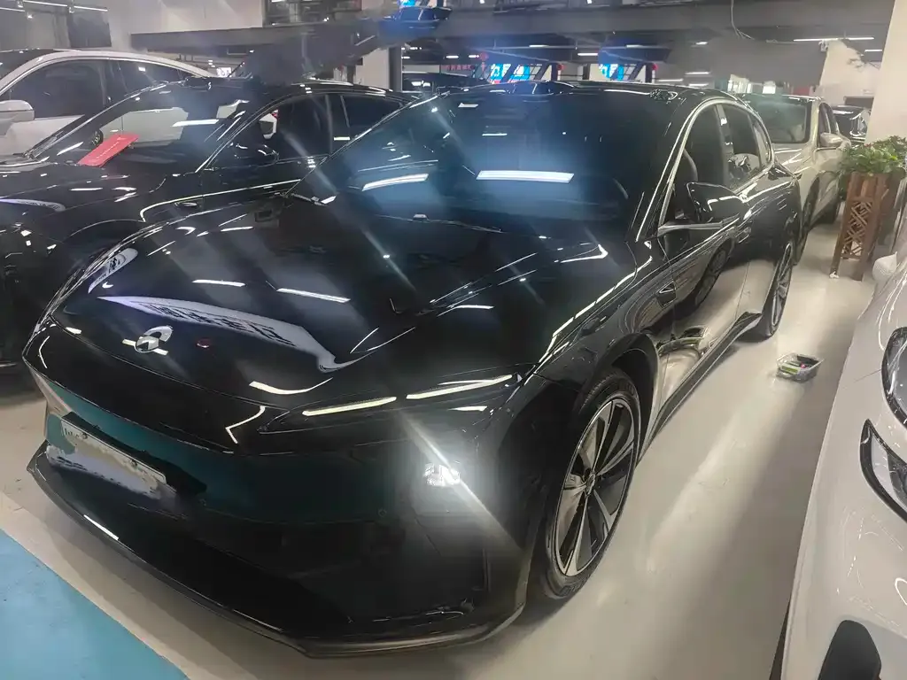 NIO ET5T