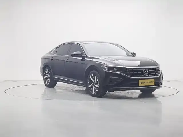 Volkswagen Passat — фото 7