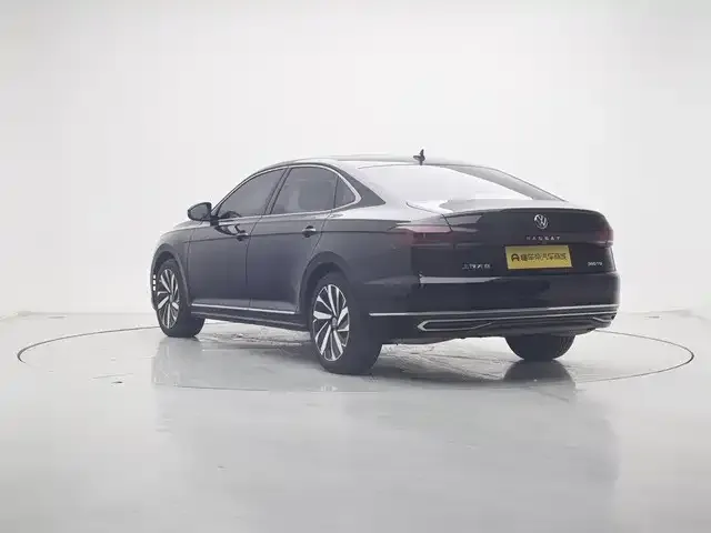 Volkswagen Passat — фото 9