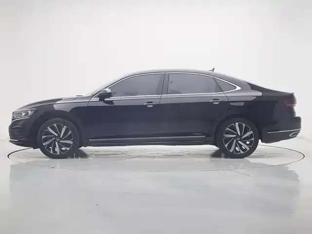 Volkswagen Passat — фото 3