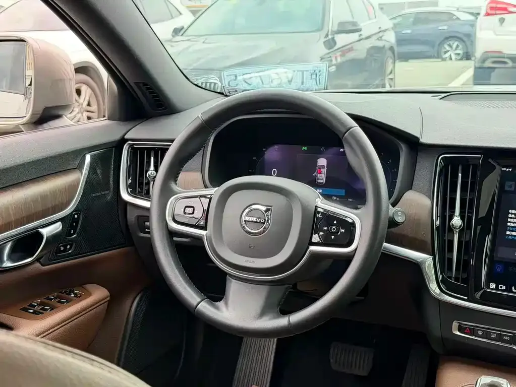 Volvo V90 2022 из CN, фото 4