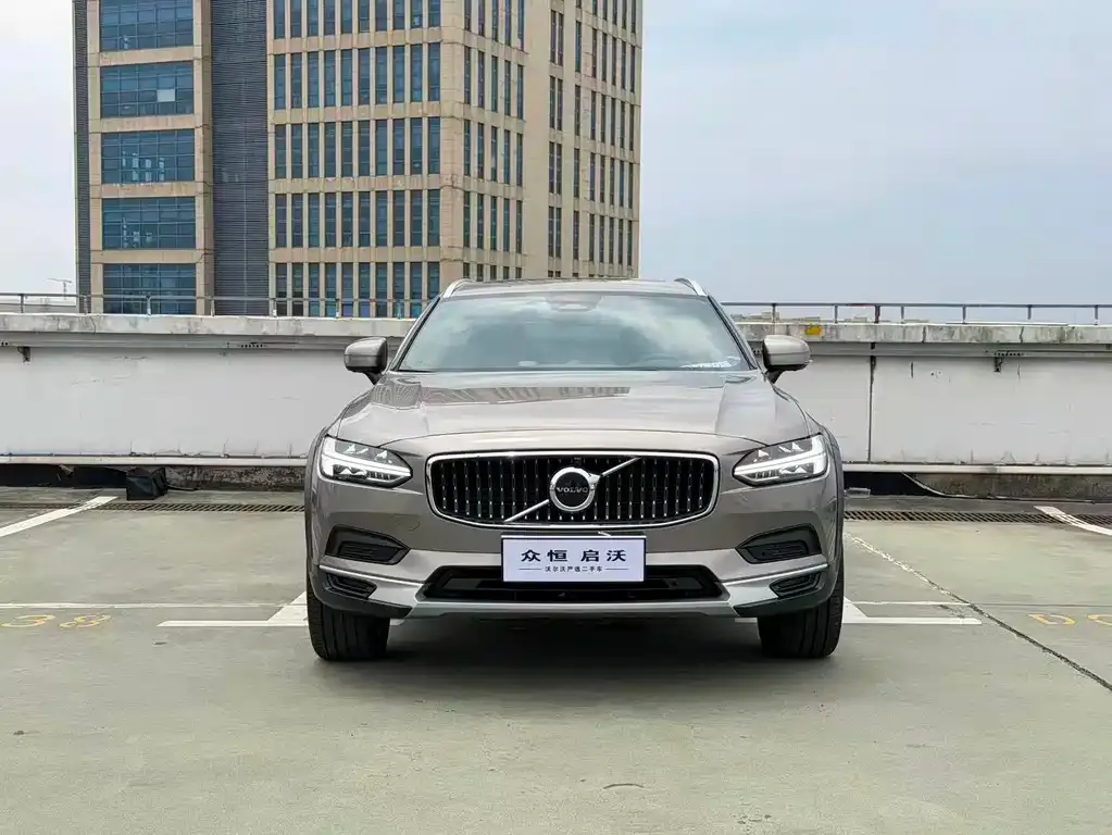 Volvo V90 2022 из CN, фото 3