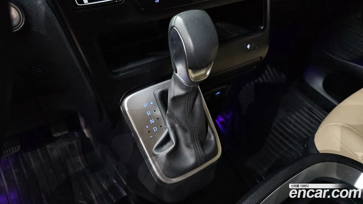 Hyundai Staria — фото 3