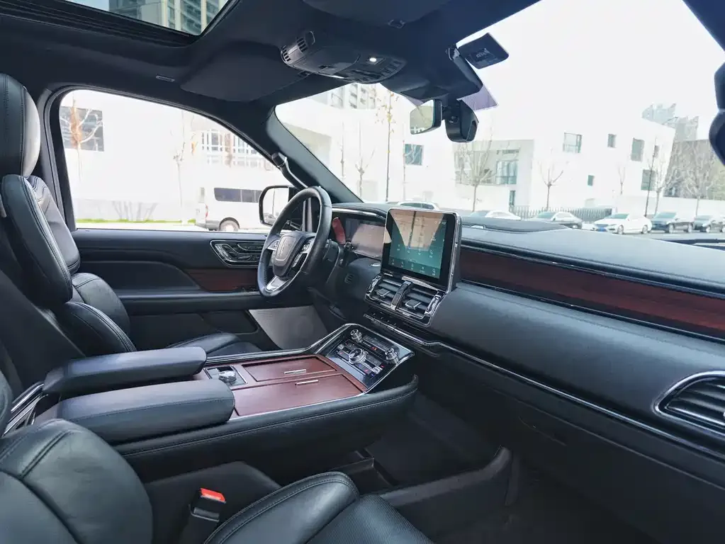 Lincoln Navigator 2021 из CN, фото 7