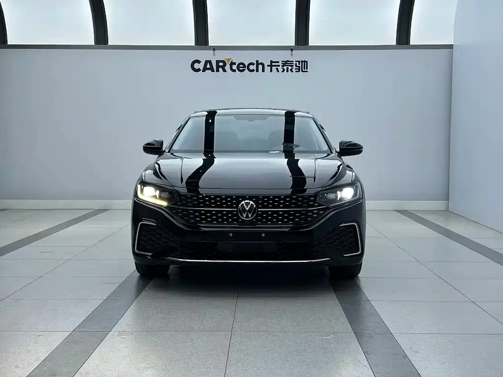Volkswagen Passat — фото 5