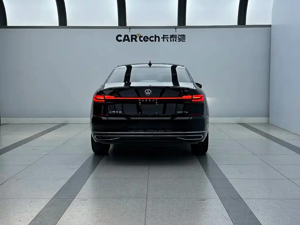 Volkswagen Passat — фото 2