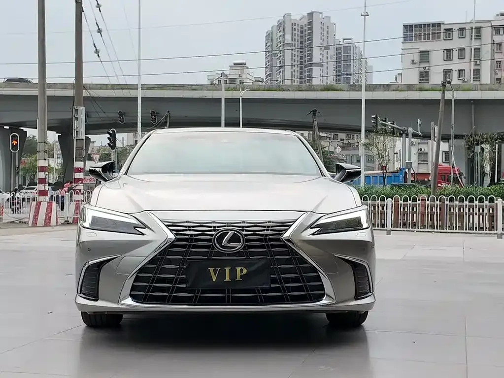 Lexus ES — фото 6