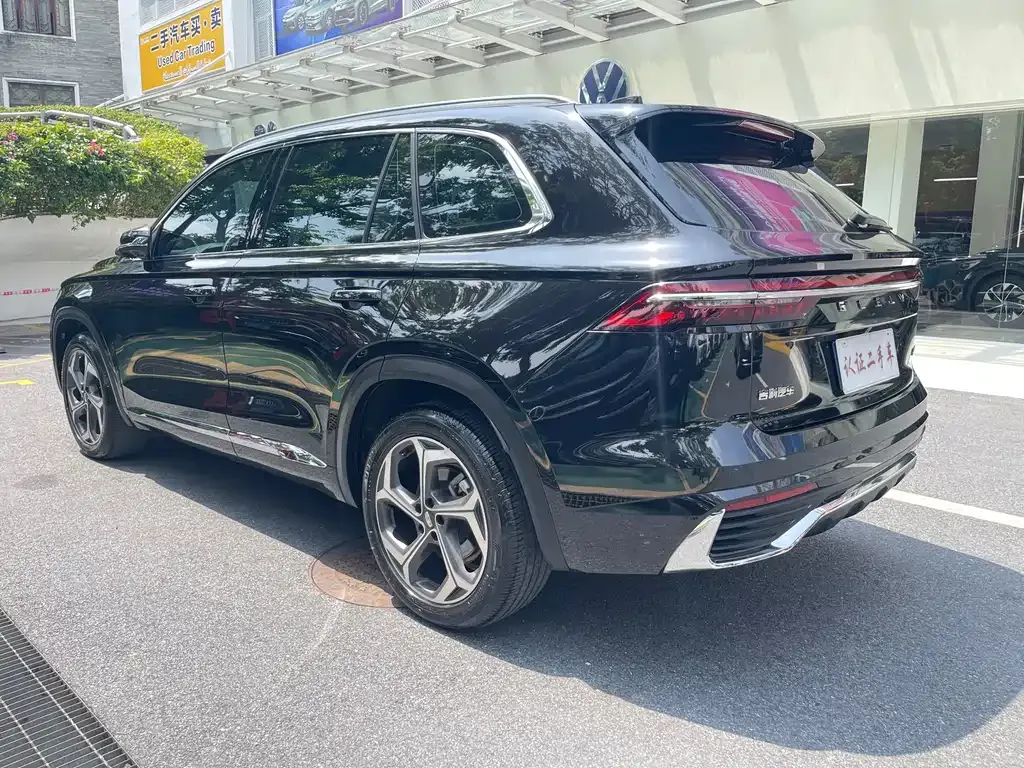 Geely Xingyue L — фото 10