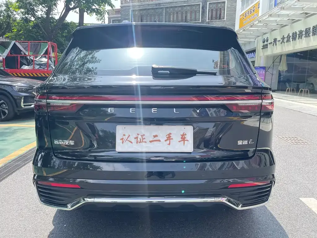 Geely Xingyue L — фото 8
