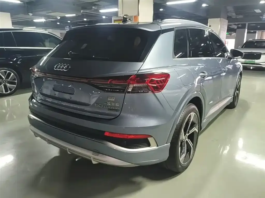 Audi Q4 e-tron — фото 9