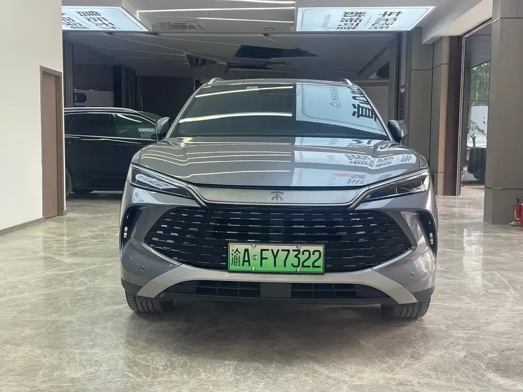 BYD L DM-i — фото 7