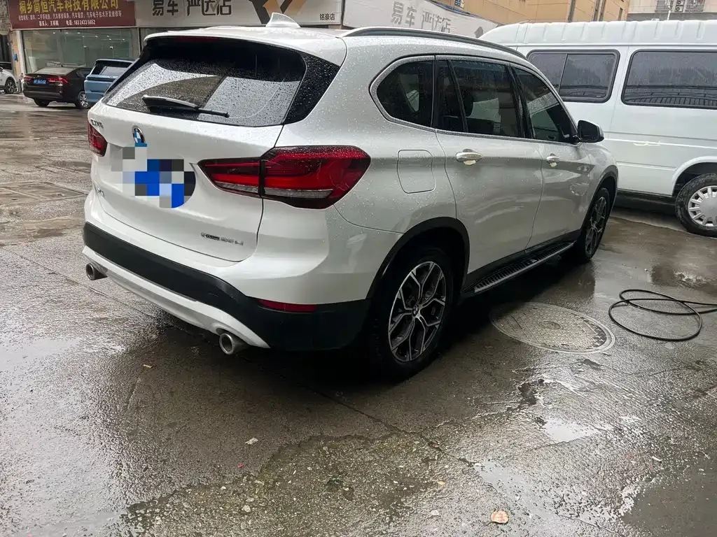 BMW X1 — фото 10