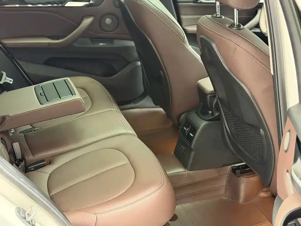 BMW X1 2021 из CN, фото 5