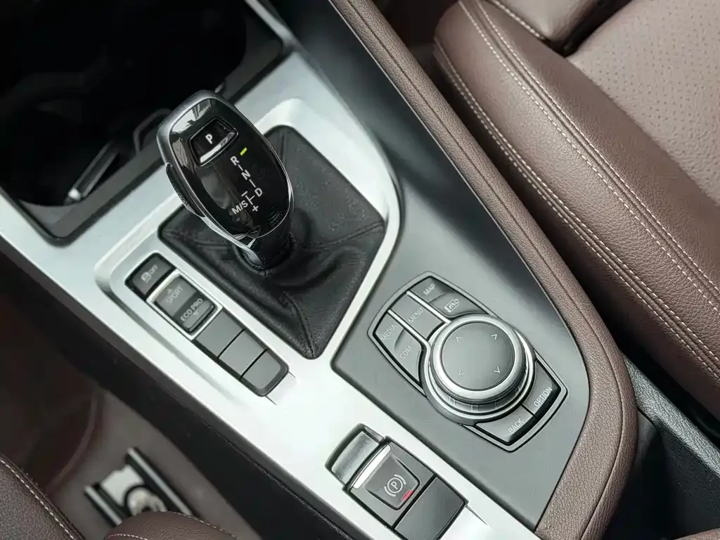 BMW X1 2021 из CN, фото 10
