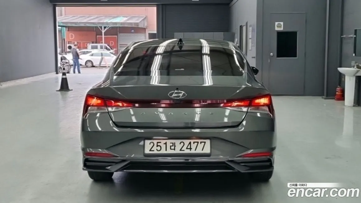 Hyundai AVANTE — фото 2