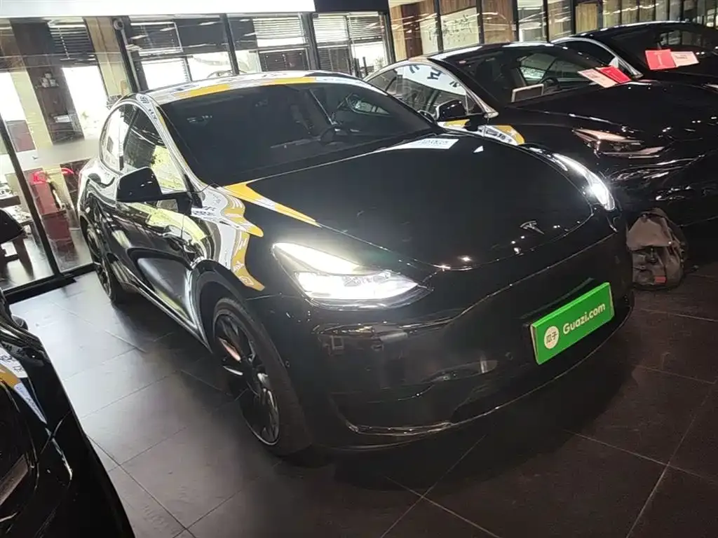 Tesla Model Y — фото 4