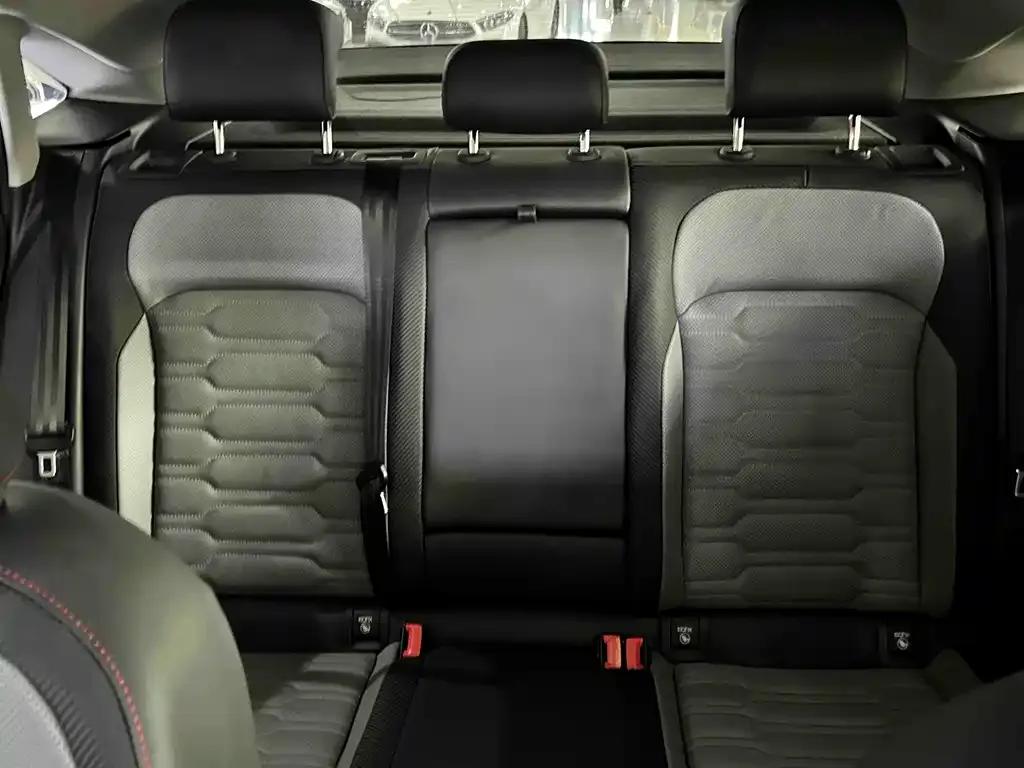 Volkswagen Tiguan X 2023 из CN, фото 9