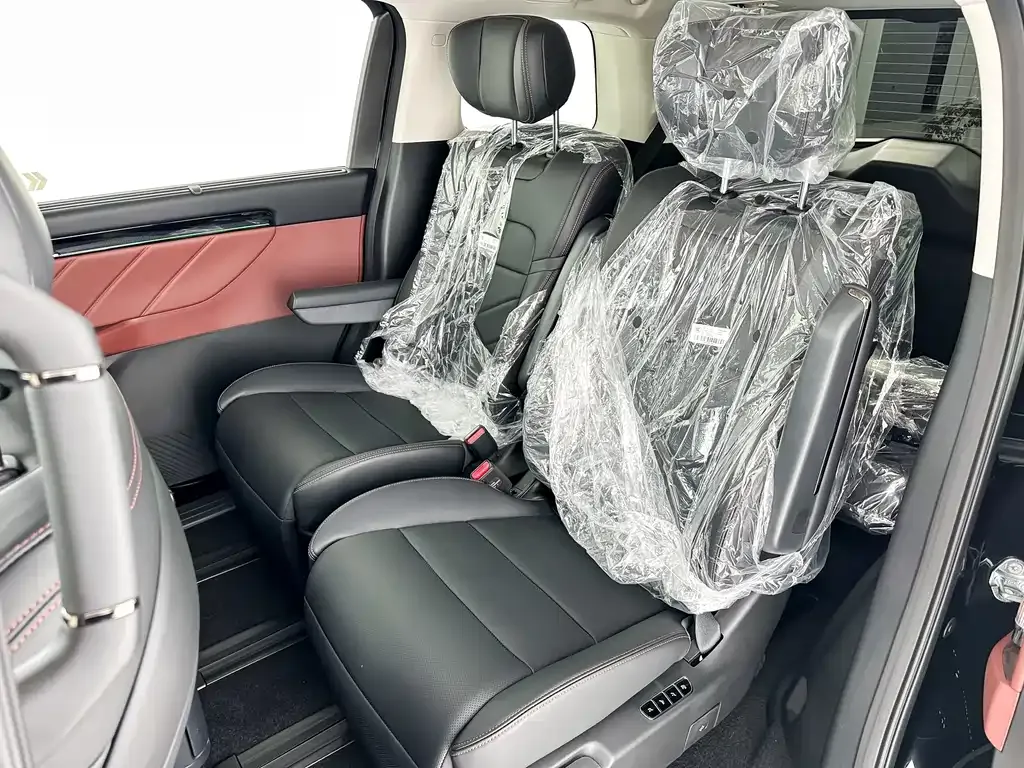 GAC Motor E8 Hybrid — фото 5