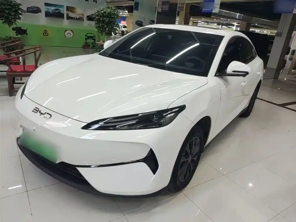 BYD e7 2025 из CN, фото 3