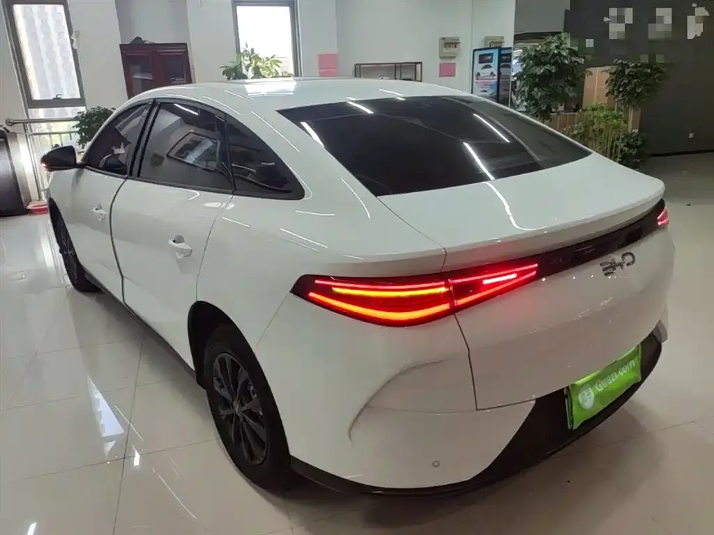 BYD e7 2025 из CN, фото 8