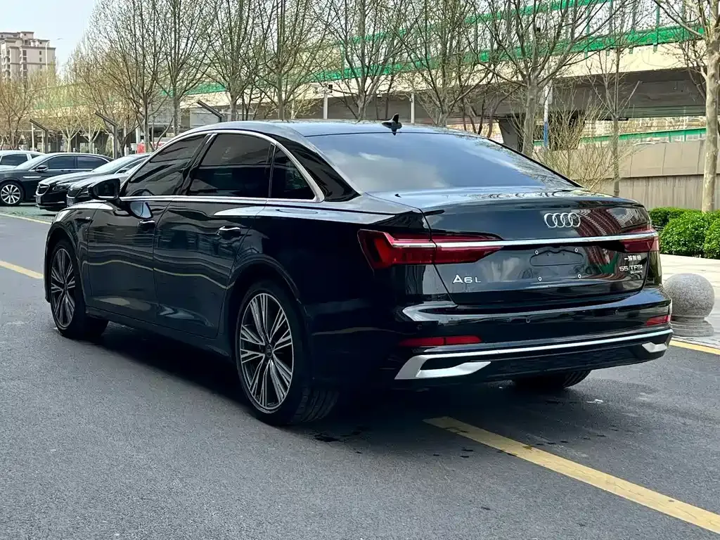 Audi A6L — фото 6
