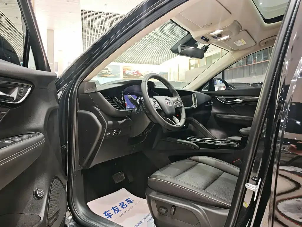 Buick Envision Plus — фото 2