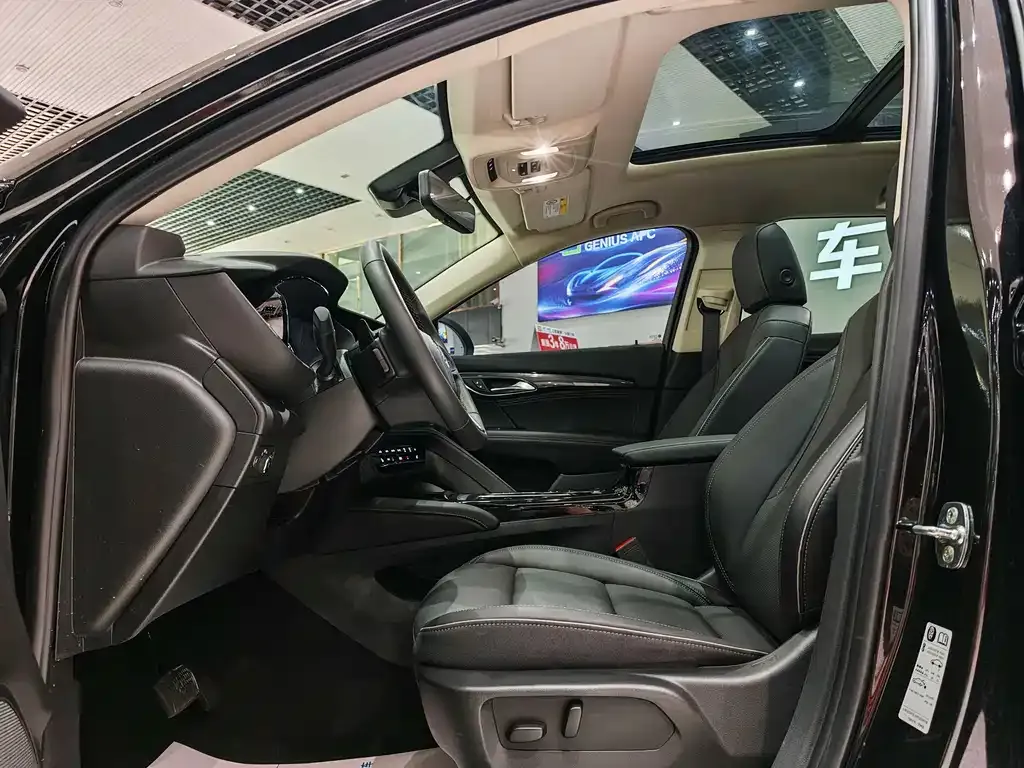 Buick Envision Plus — фото 4