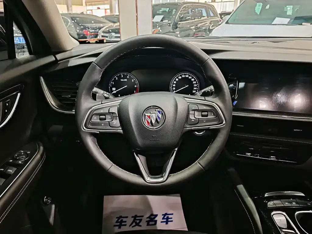 Buick Envision Plus — фото 3