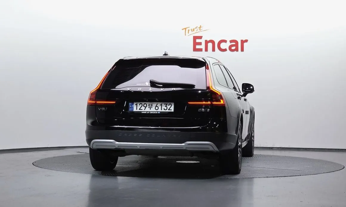 Volvo V90 2021 из KR, фото 4