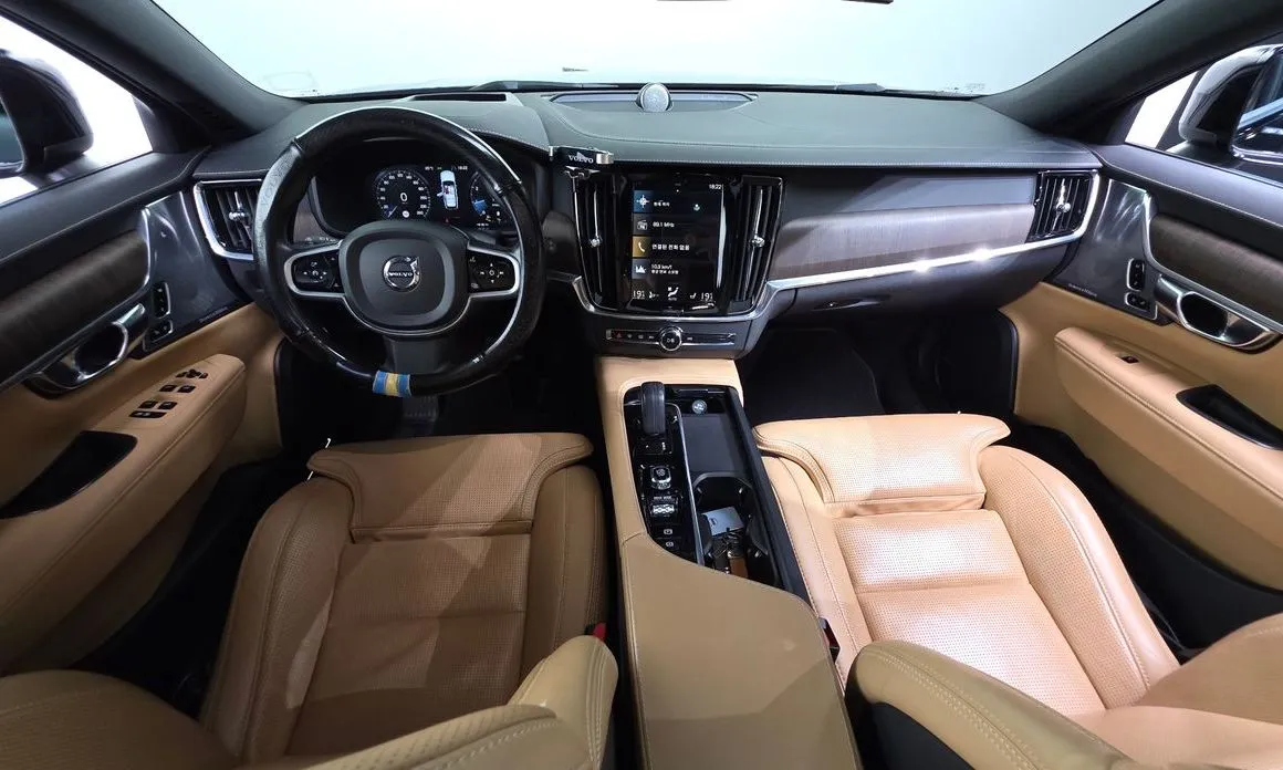 Volvo V90 2021 из KR, фото 6