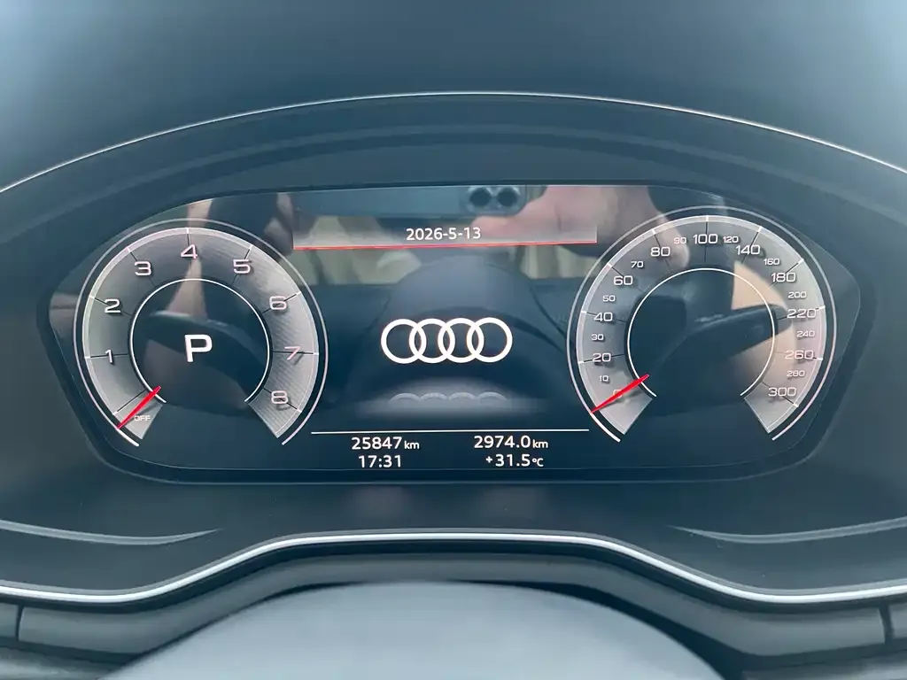 Audi A4L — фото 2