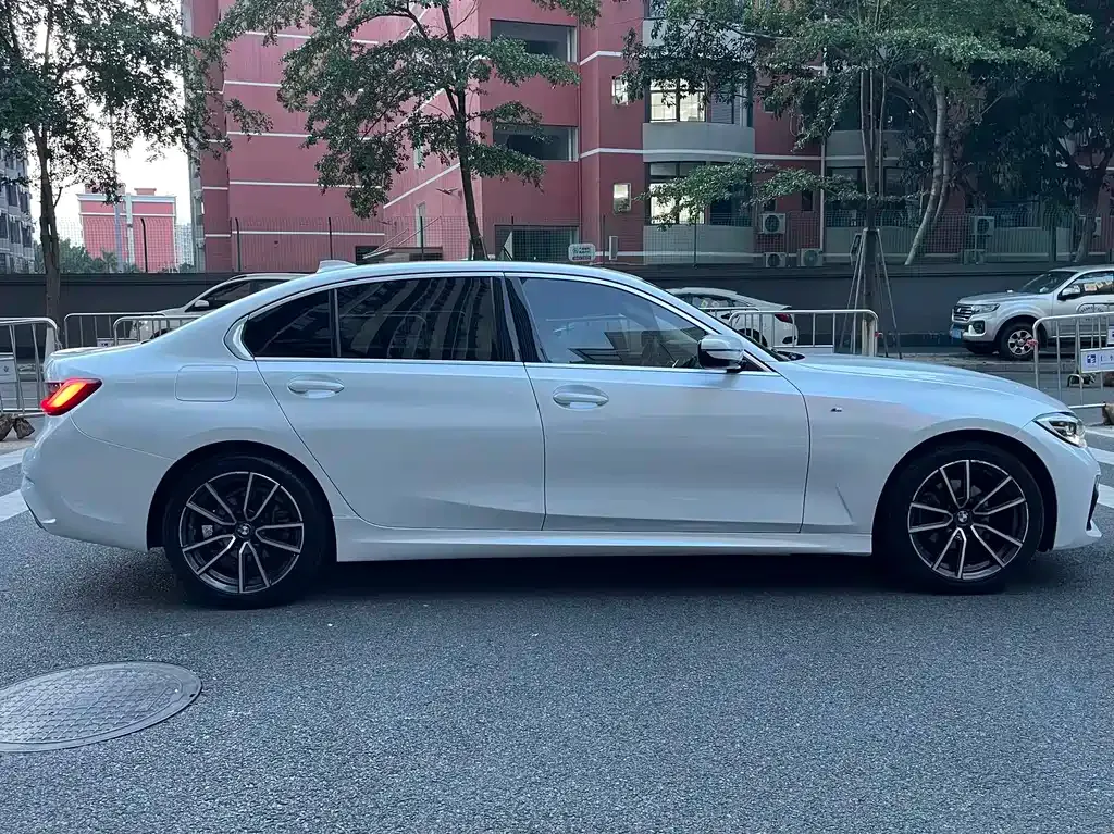 BMW 3 Series — фото 10