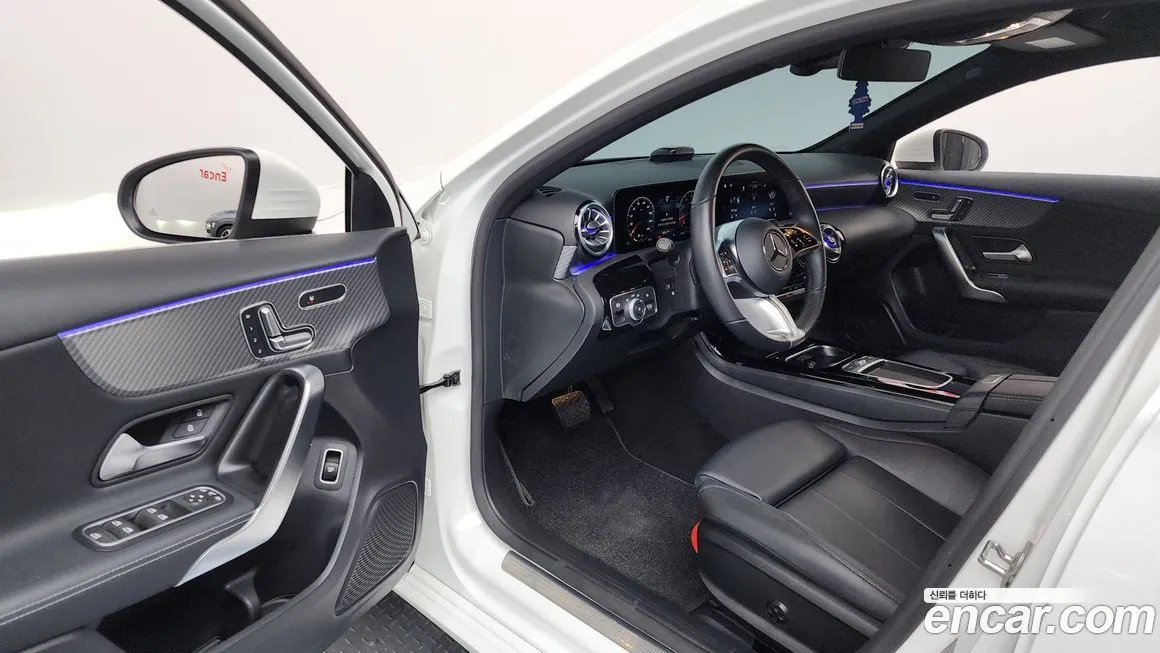 Mercedes-Benz A-Class — фото 10