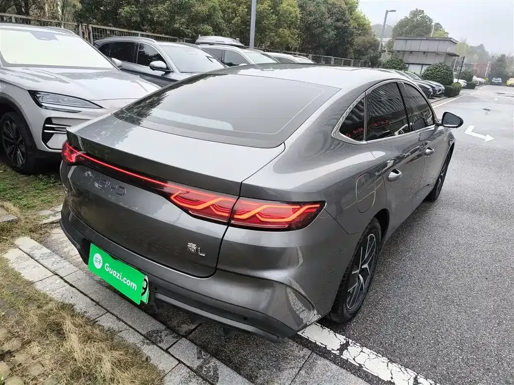 BYD Qin L — фото 9