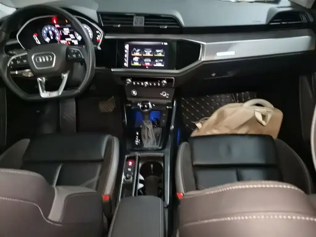 Audi Q3 Sportback — фото 3