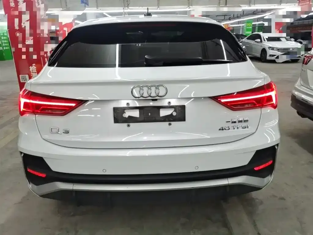 Audi Q3 Sportback — фото 10