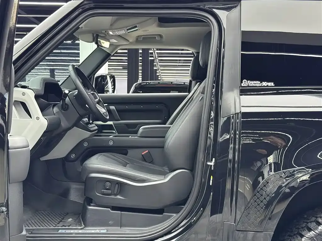 Land Rover Defender — фото 2