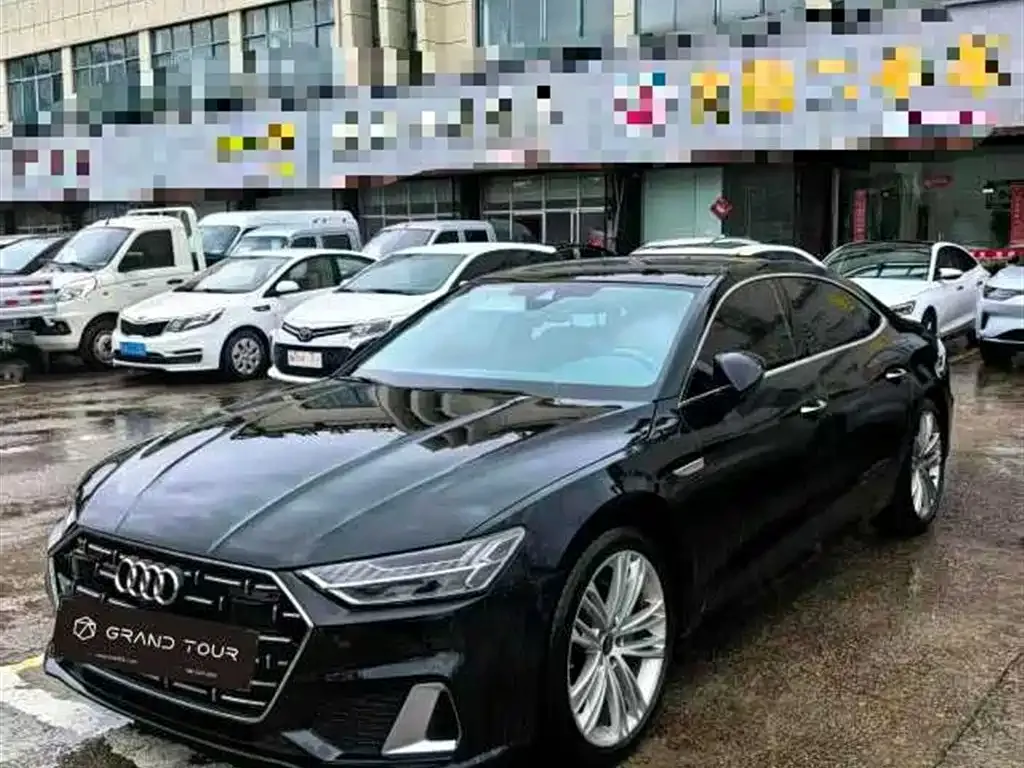 Audi A7L — фото 1