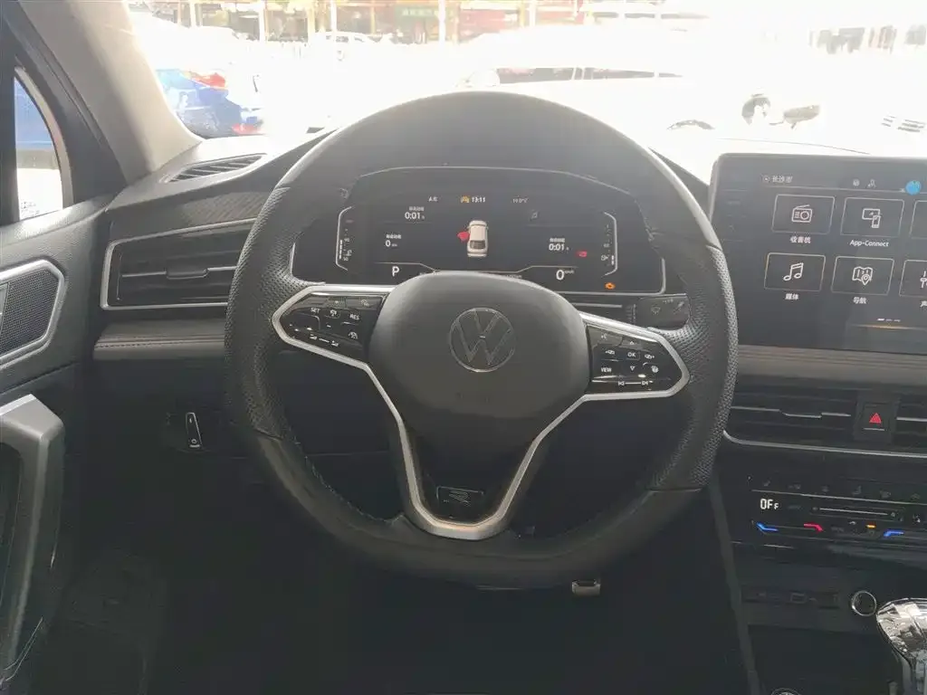 Volkswagen Tiguan X 2023 из CN, фото 4