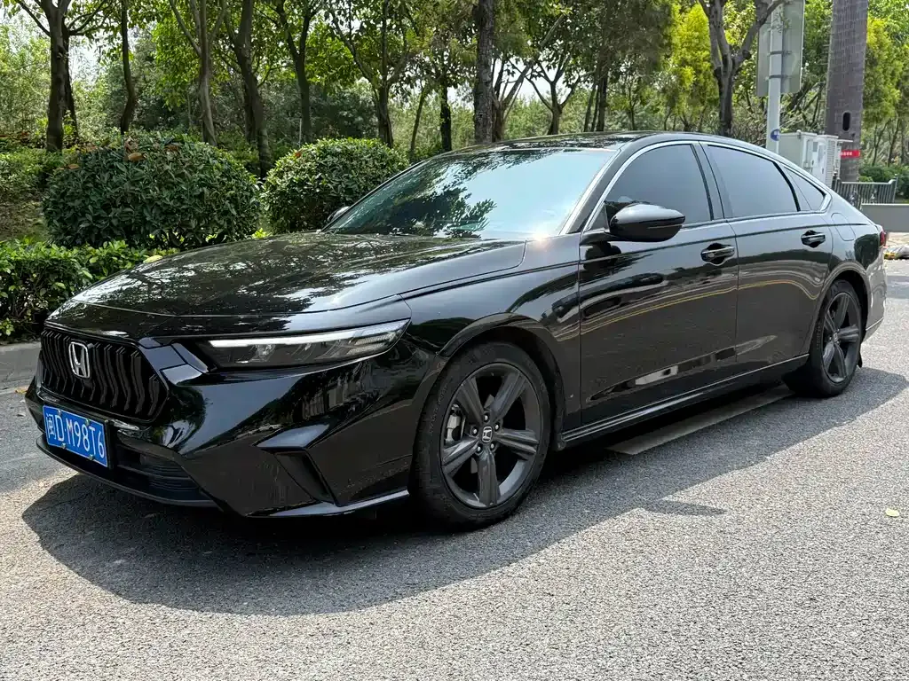 Honda Inspire — фото 1