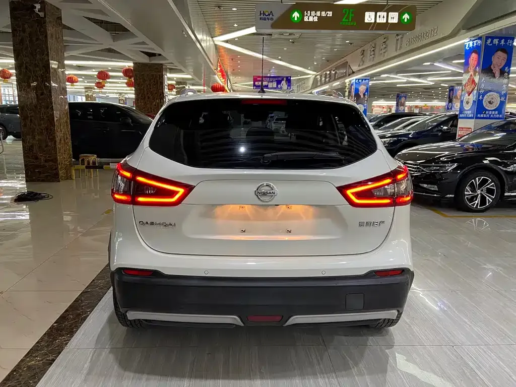 Nissan Qashqai — фото 2