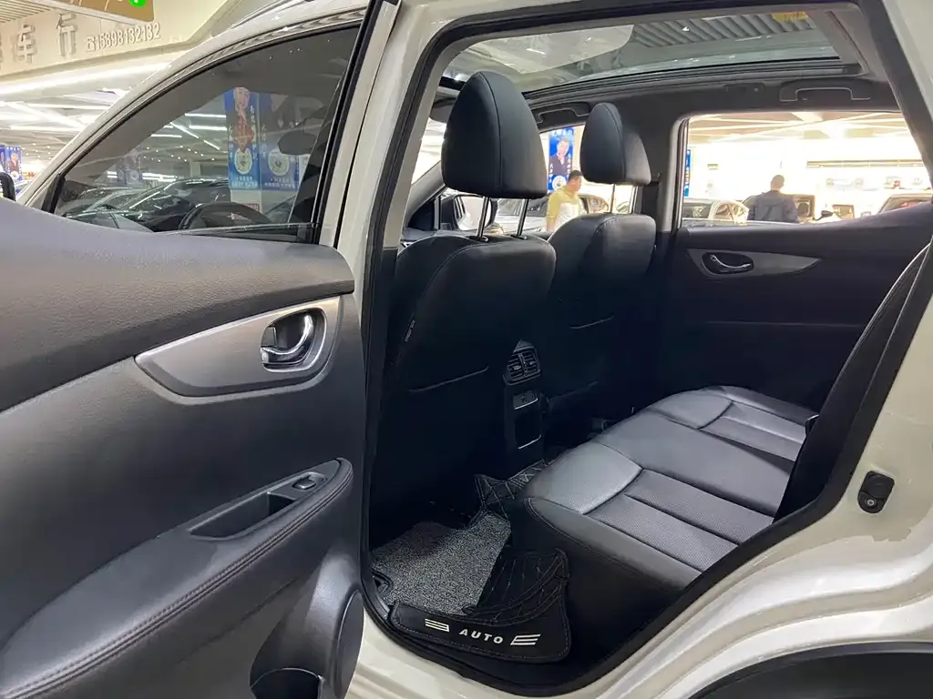 Nissan Qashqai — фото 4