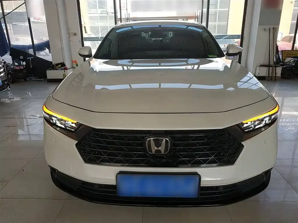Honda Accord — фото 6