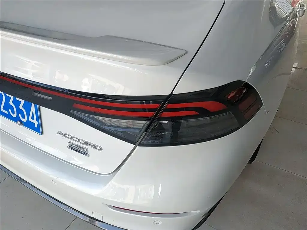 Honda Accord — фото 2