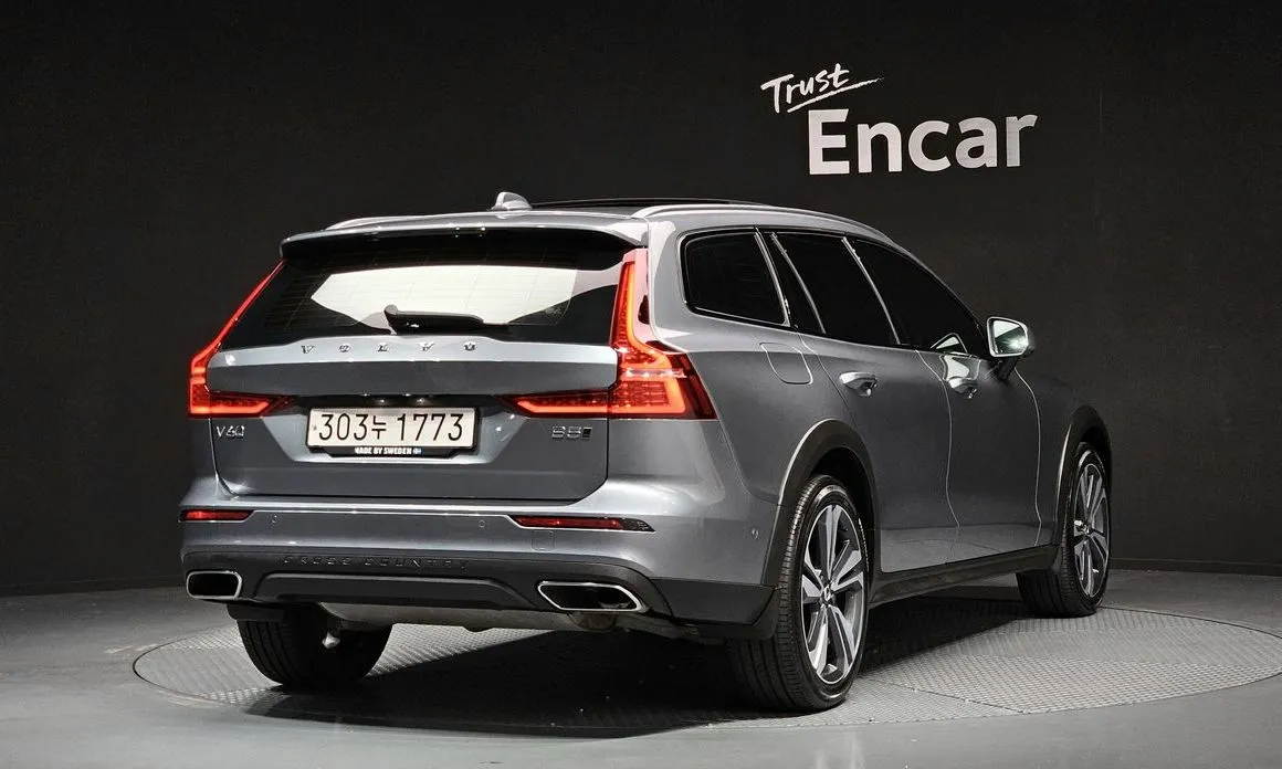 Volvo V60 — фото 4