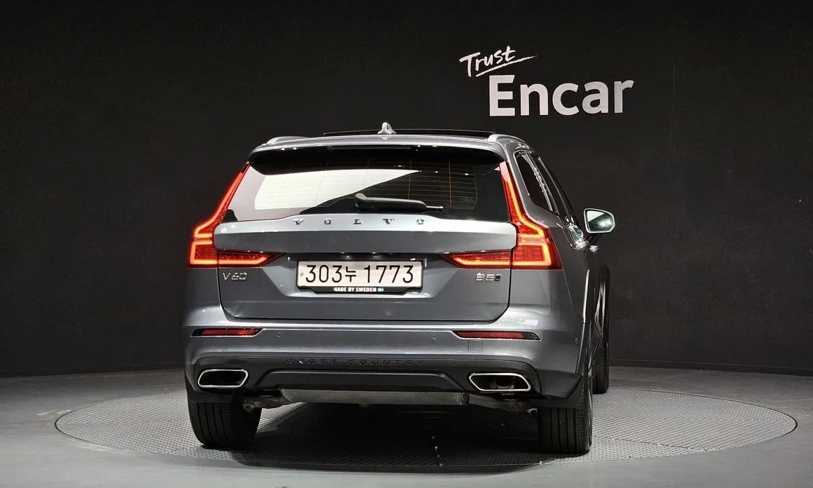 Volvo V60 — фото 6